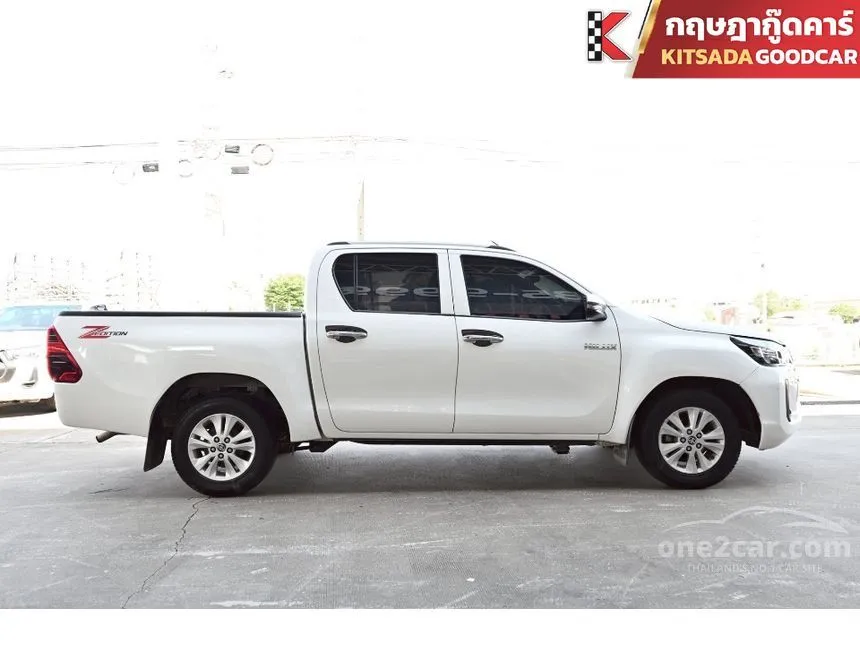 2022 Toyota HILUX REVO Z Edition Mid Double Cab Pickup