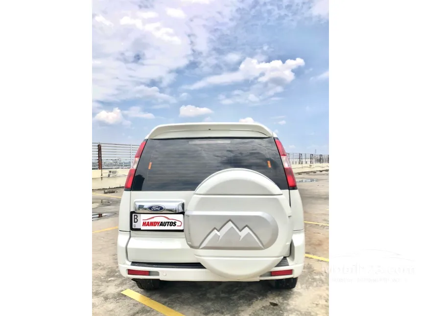 2011 Ford Everest XLT 4X2 SUV