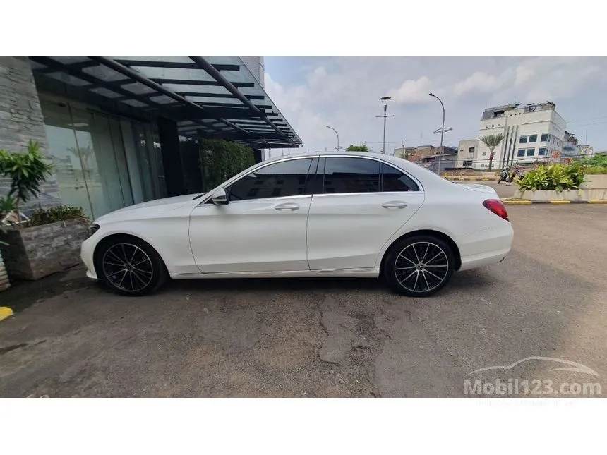 2019 Mercedes-Benz C200 EQ Boost Avantgarde Line Sedan