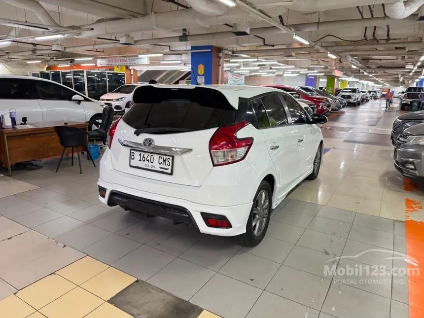 2014 Toyota Yaris S Hatchback