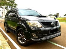 Toyota fortuner VNT TRD matic 2014 hitam tgn 01 TERAWAT
