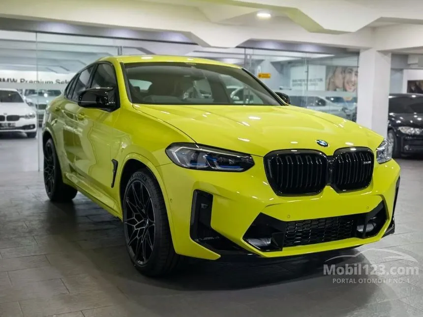 Jual Mobil BMW X4 2023 M Competition 3.0 di Bali Automatic SUV Kuning Rp 2.716.000.000