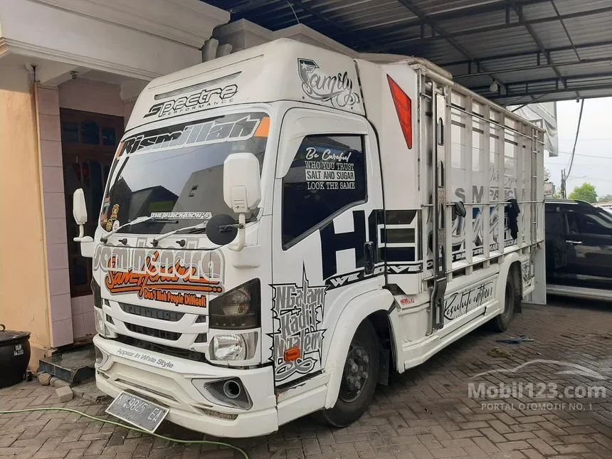 Jual Mobil Isuzu Elf 2019 2.8 di Jawa Timur Manual Trucks Putih Rp 375.000.000