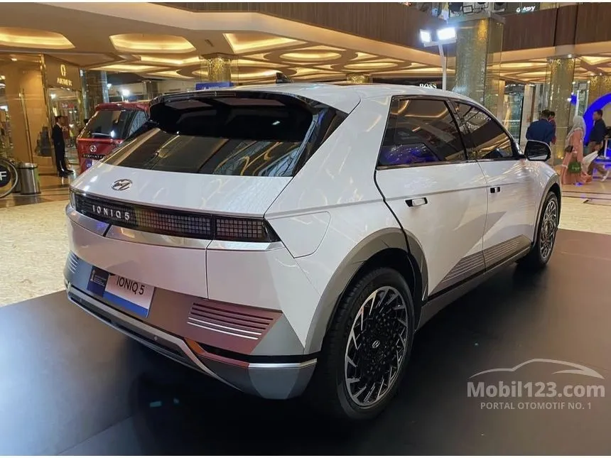 2026 Hyundai IONIQ 5 Signature Long Range SUV