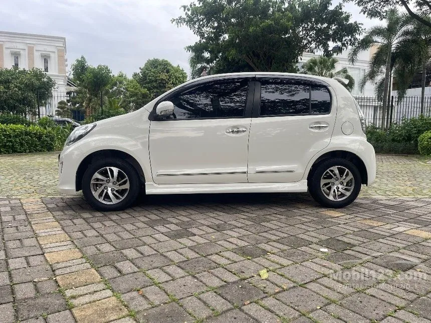 2015 Daihatsu Sirion D FMC DELUXE Hatchback