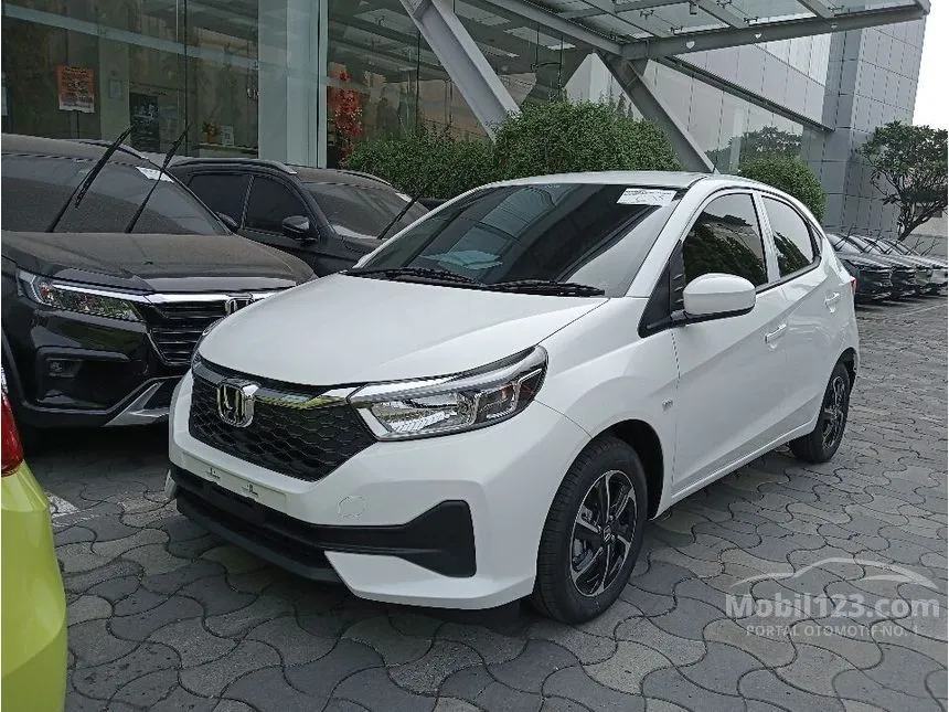 Jual Mobil Honda Brio 2023 E Satya 1.2 di Banten Automatic Hatchback Putih Rp 155.900.000