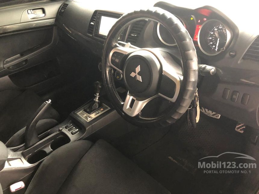 Jual Mobil Mitsubishi Lancer Evolution 2012 Evolution X 2.0 di DKI