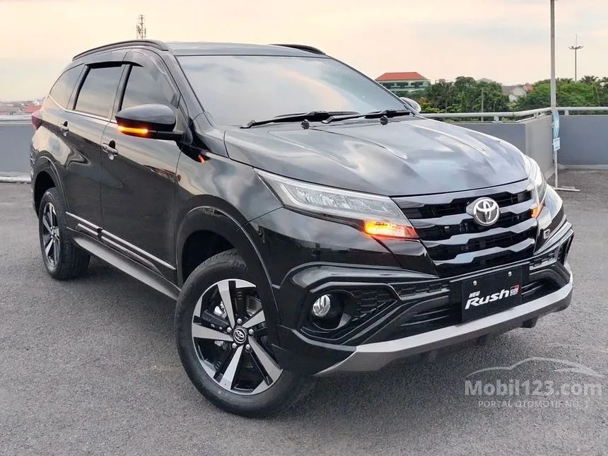 Jual Mobil Toyota Rush 2024 S GR Sport 1.5 di Jawa Barat Automatic SUV Hitam Rp 290.450.000