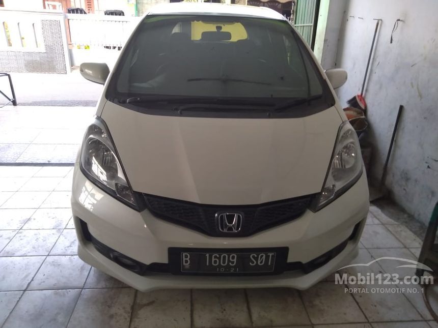 Jual Mobil Honda Jazz 2011 RS 1.5 di DKI Jakarta Manual 