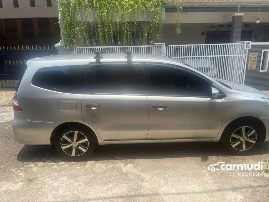 2017 Nissan Grand Livina SV MPV