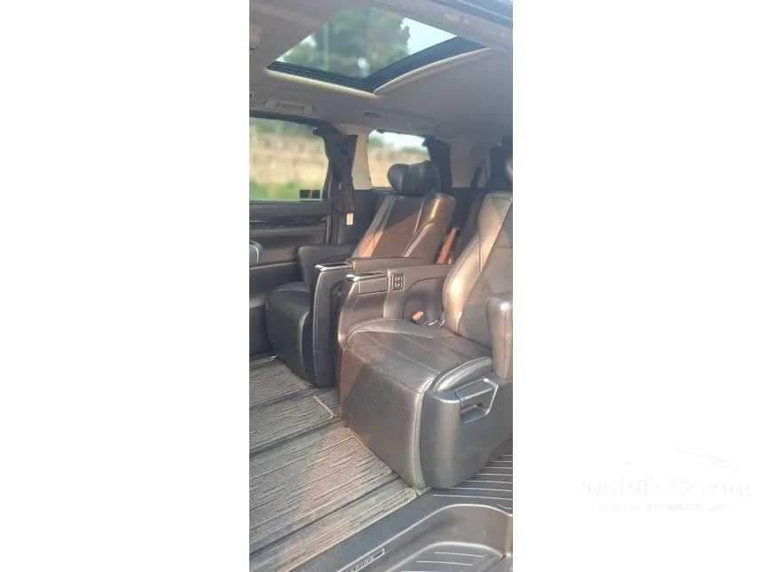 2016 Toyota Vellfire G MPV