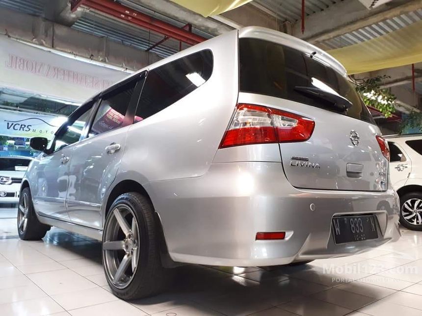 Jual Mobil  Nissan Grand  Livina  2021 XV 1 5 di Jawa Timur 