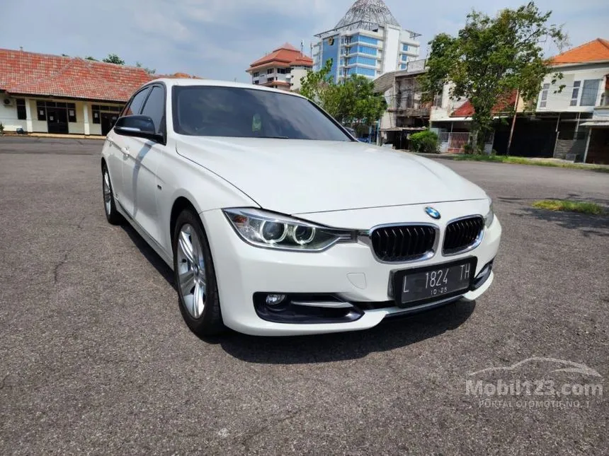 2013 BMW 320i Sport Sedan