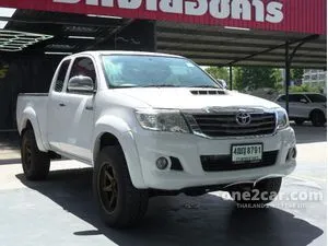 2015 Toyota HILUX VIGO 2.5 Champ E Prerunner Smart Cab Pickup