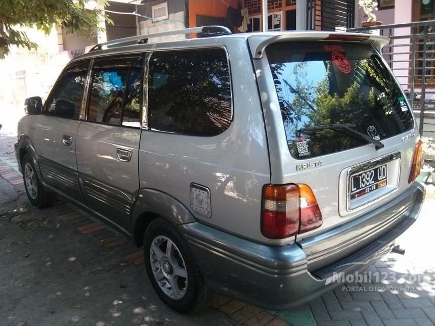 Jual Mobil Toyota Kijang  2001 Krista  2 0 di Jawa Timur 