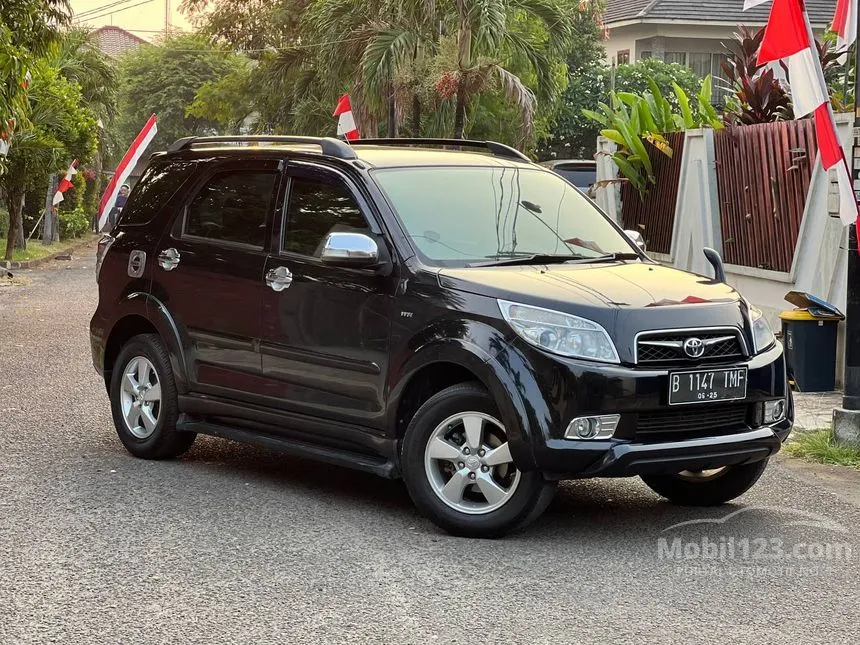 Jual Mobil Toyota Rush 2010 S 1.5 di DKI Jakarta Automatic SUV Hitam Rp 110.000.000
