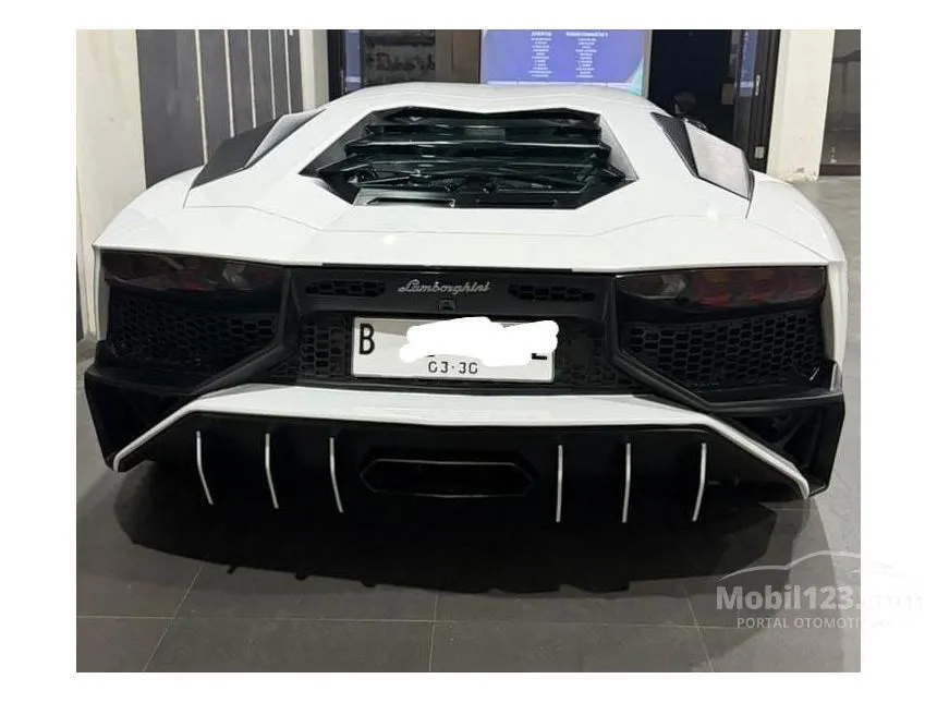 2012 Lamborghini Aventador LP700-4 Coupe