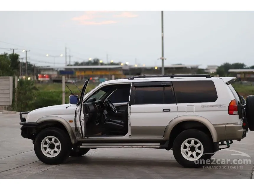 2003 Mitsubishi Strada G-Wagon GLS Wagon