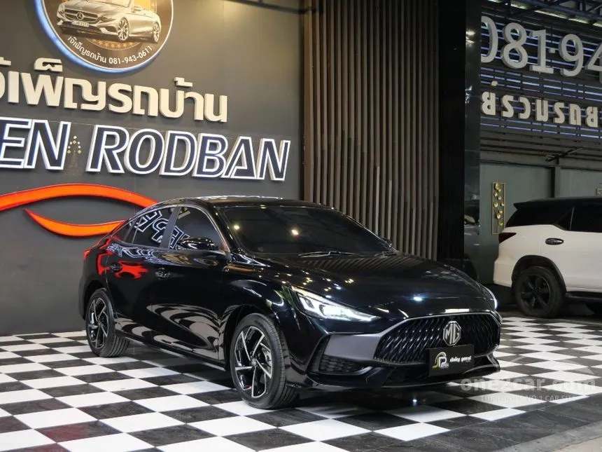 2025 MG MG5 X Sedan