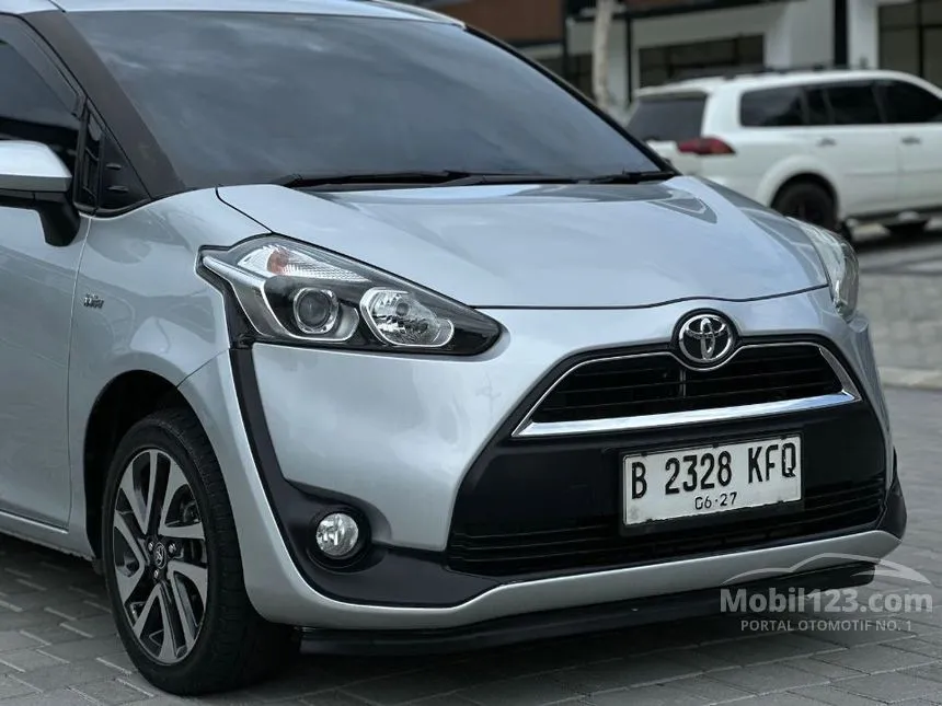 2017 Toyota Sienta V MPV