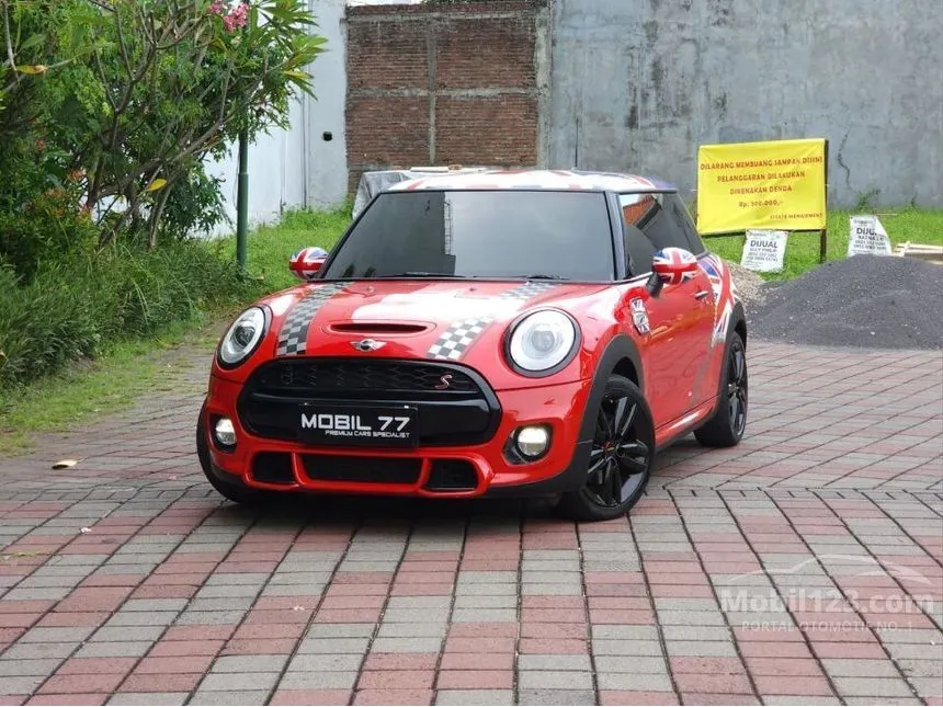 Jual Mobil MINI Cooper 2017 John Cooper Works 2.0 di Jawa Timur Automatic Hatchback Merah Rp 650.000.000