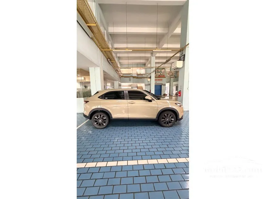 2025 Honda HR-V e:HEV SUV