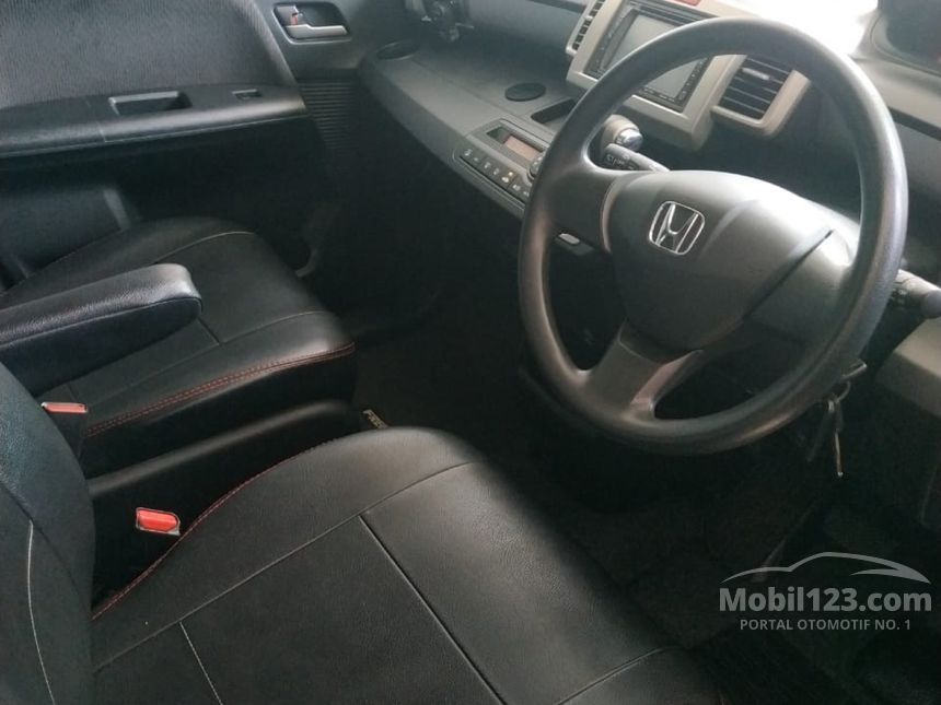 2013 Honda Freed A MPV