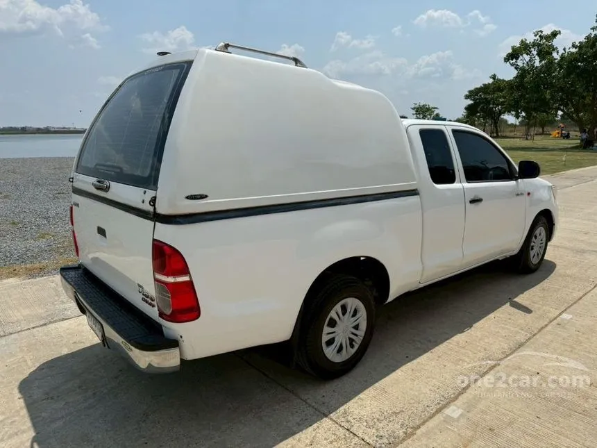 2013 Toyota HILUX VIGO Champ J Smart Cab Pickup