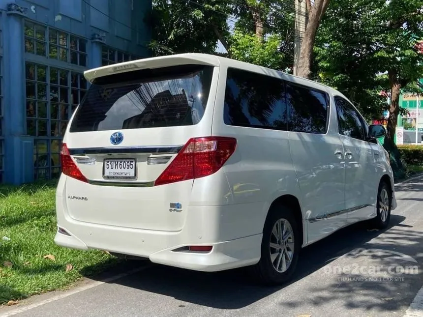 2012 Toyota Alphard HV Van