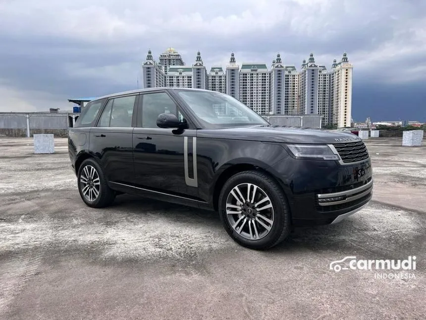 Jual Mobil Land Rover Range Rover 2022 P400 MHEV SWB SE 3.0 di DKI ...