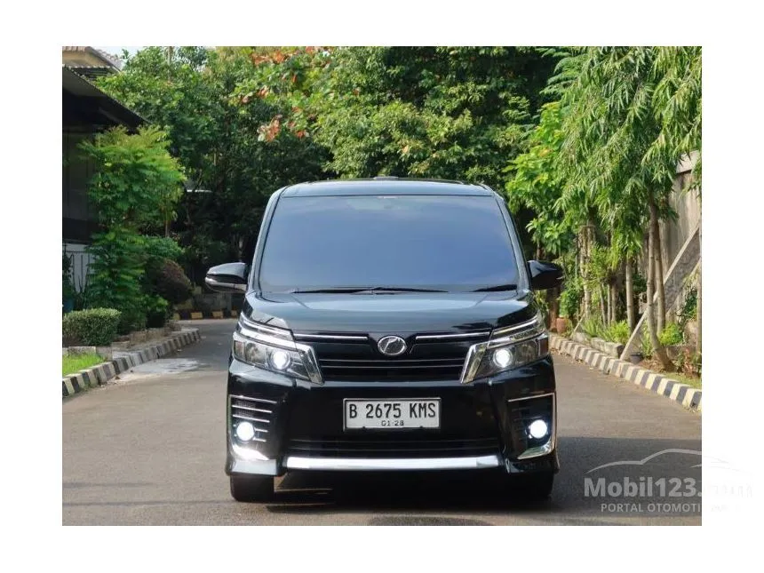 Jual Mobil Toyota Voxy 2014 2.0 di DKI Jakarta Automatic Wagon Hitam Rp 260.000.000