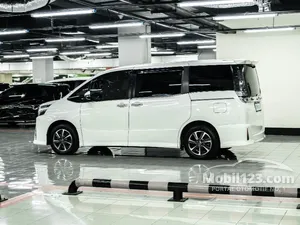 2018 Toyota Voxy 2.0 MPV