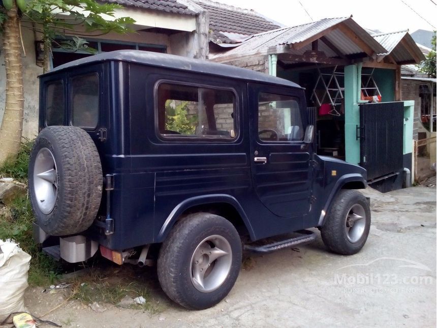 Jual Mobil  Daihatsu  Taft 1978 1 0 Manual 1 0 di Jawa Barat 