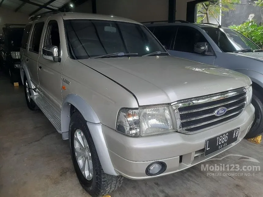 Jual Mobil Ford Everest 2005 XLT 2.5 di Jawa Timur Manual SUV Silver Rp 120.000.000