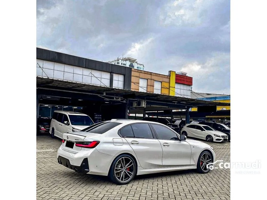 2023 BMW 330i M Sport Pro Sedan