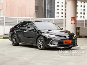 2022 Toyota Camry 2.5 V (Premium Color) Sedan