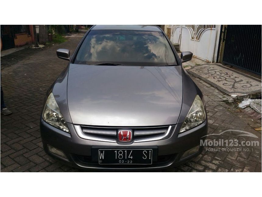 Jual Mobil  Honda Accord 2004 VTi L 2 4 di Jawa Timur 