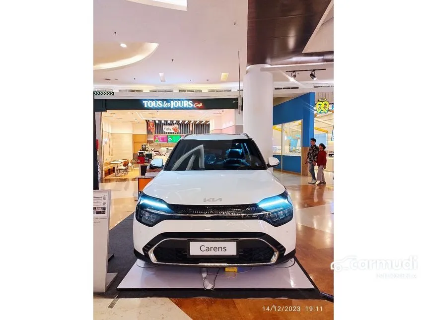 Jual Mobil KIA Carens 2024 Premiere 1.5 di DKI Jakarta Automatic MPV Putih Rp 405.000.000
