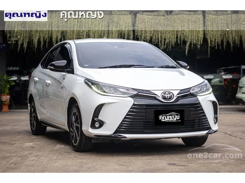 2020 Toyota Yaris Ativ Sport Premium Sedan