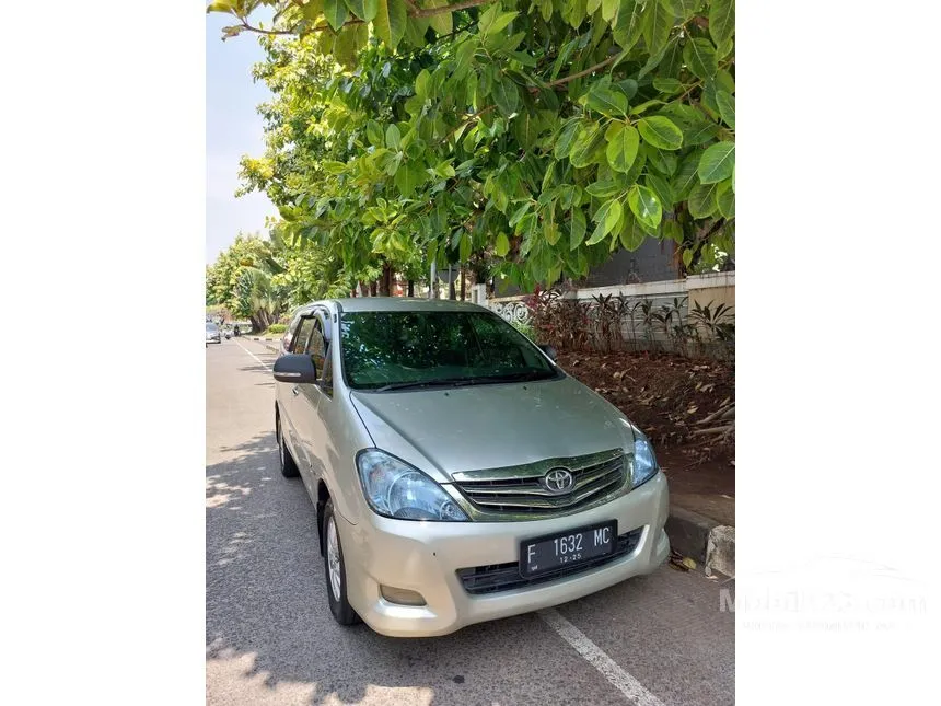 Jual Mobil Toyota Kijang Innova 2010 G 2.0 di Jawa Barat Automatic MPV Silver Rp 127.000.000