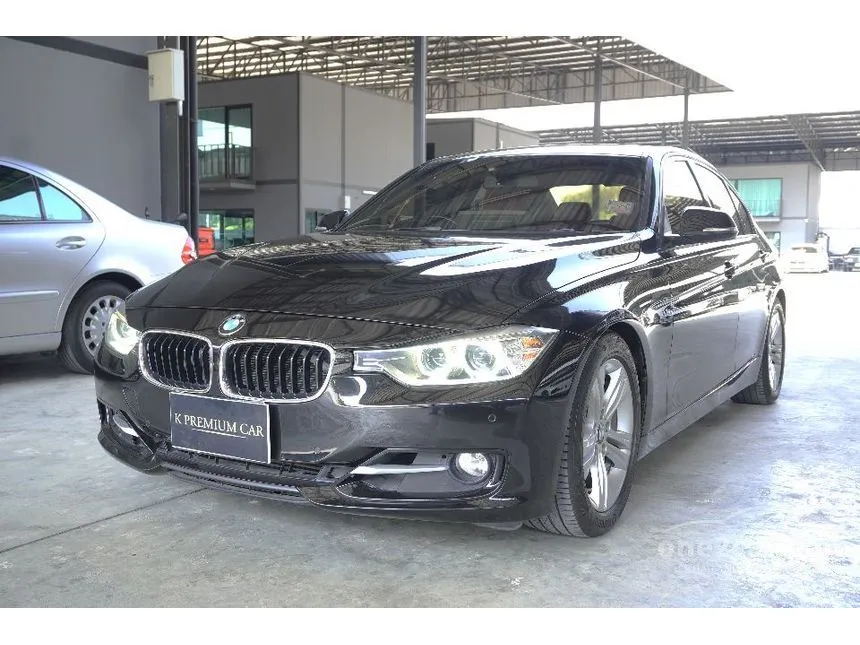 2013 BMW 320i Sport Sedan