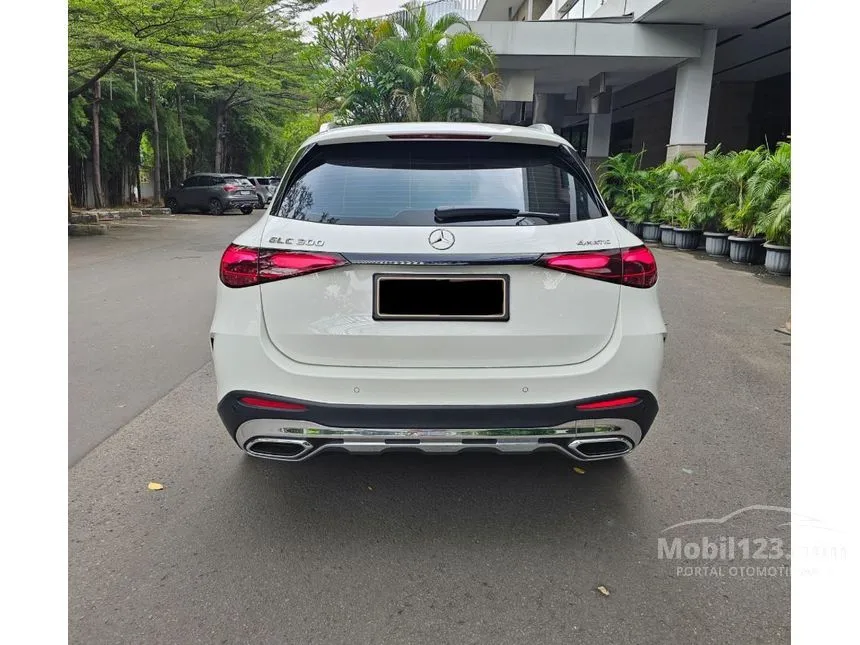 2024 Mercedes-Benz GLC300 AMG Line 4MATIC SUV