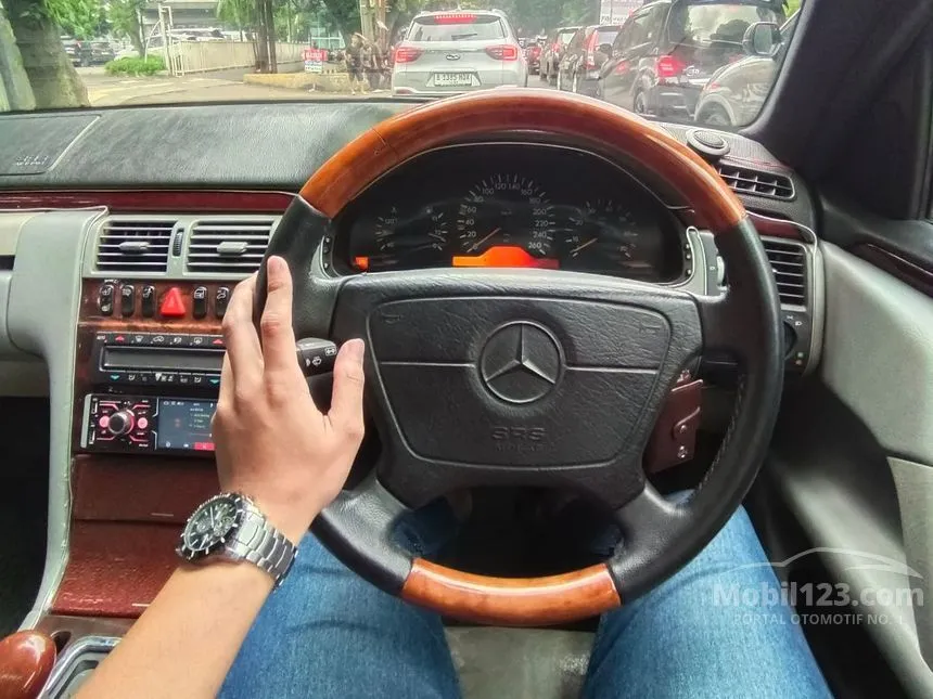 Jual Mobil Mercedes