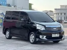 2013 Toyota NAV1 2.0 V MPV