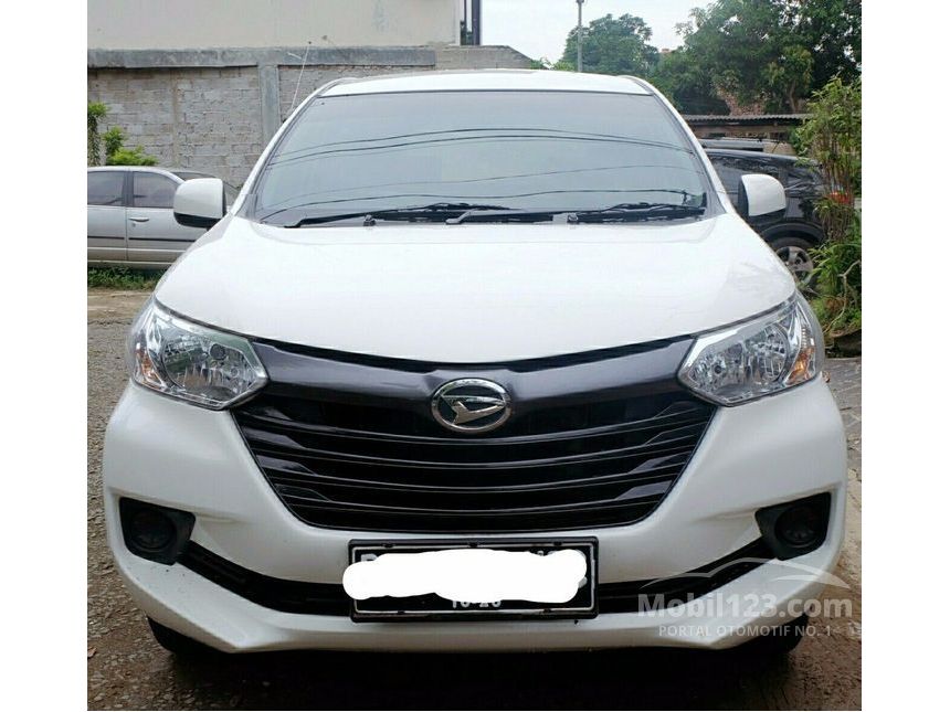 2015 Daihatsu Xenia X STD MPV