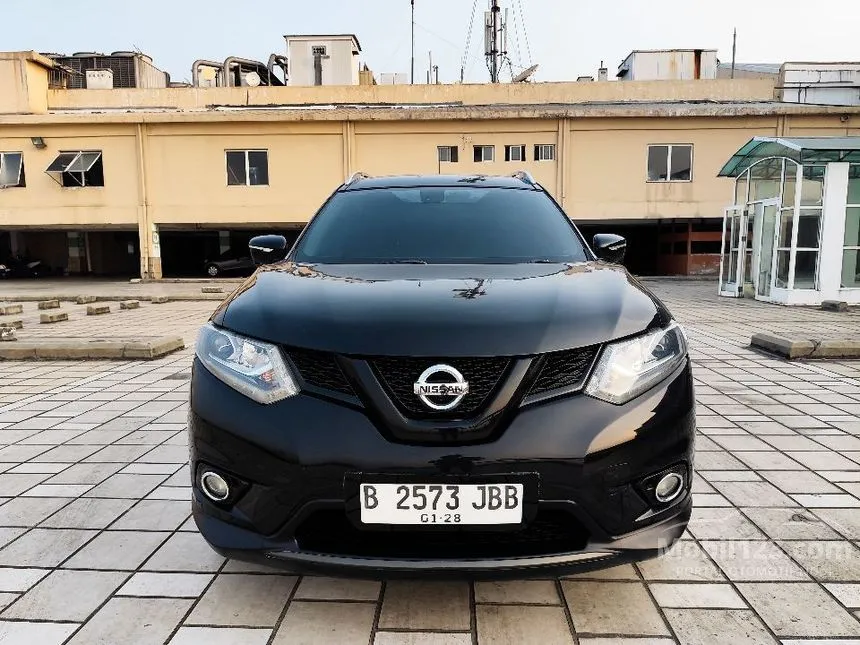Jual Mobil Nissan X