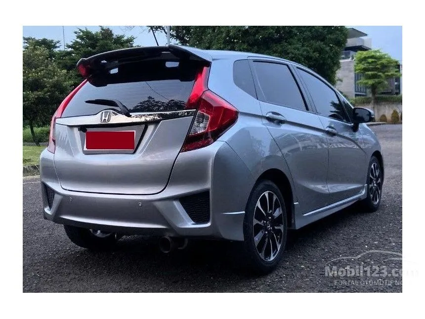 Jual Mobil Honda Jazz 2017 RS 1.5 di Jawa Barat Automatic Hatchback Silver Rp 195.000.000