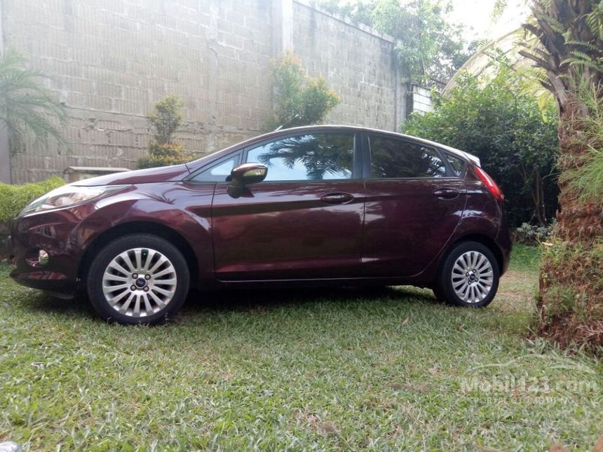 Jual Mobil Ford Fiesta 2011 Trend 1.4 di DKI Jakarta Automatic