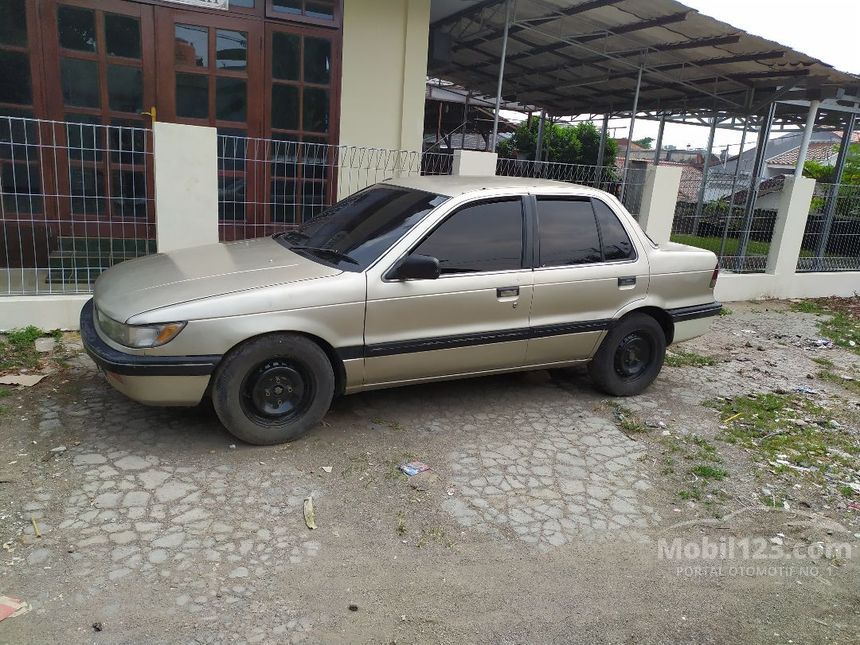 Jual Mobil  Mitsubishi Lancer  1992 1 6 di Jawa Barat Manual 