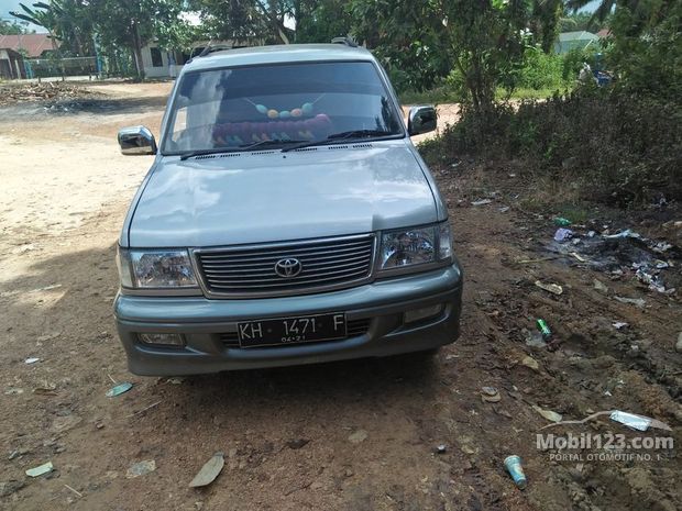 Toyota Kijang Krista Mobil bekas dijual di Indonesia 